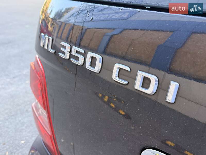 Позашляховик / Кросовер Mercedes-Benz M-Class 2011 в Києві