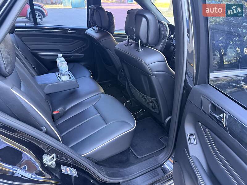 Позашляховик / Кросовер Mercedes-Benz M-Class 2011 в Києві