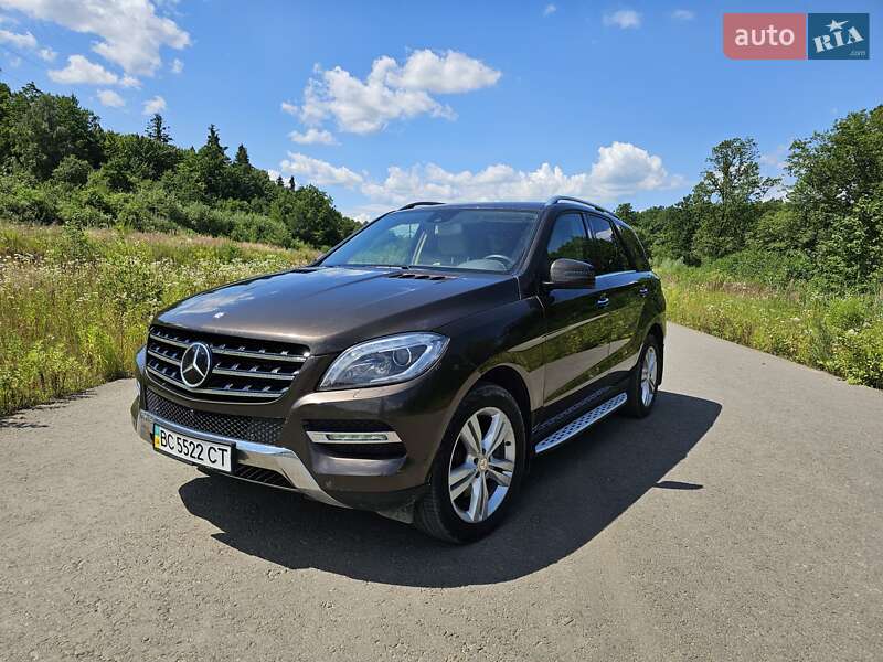 Внедорожник / Кроссовер Mercedes-Benz M-Class 2013 в Трускавце фото 5 Внедорожник / Кроссовер Mercedes-Benz M-Class 2013 в Трускавце