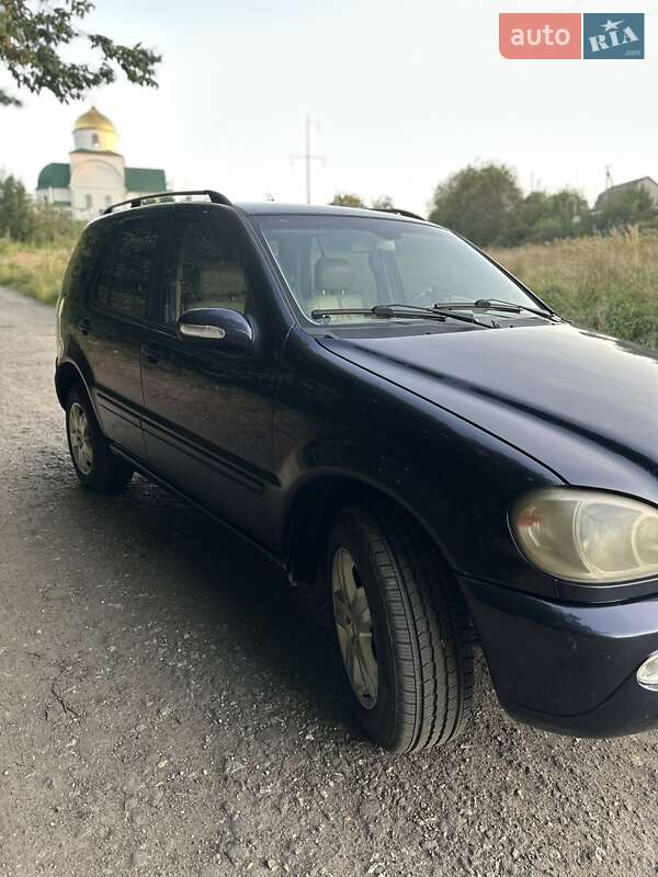 Внедорожник / Кроссовер Mercedes-Benz M-Class 2003 в Хмельницком