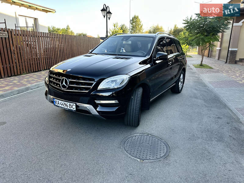 Внедорожник / Кроссовер Mercedes-Benz M-Class 2015 в Броварах