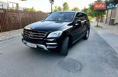 Внедорожник / Кроссовер Mercedes-Benz M-Class 2015 в 