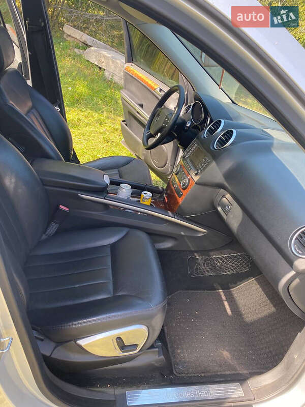 Внедорожник / Кроссовер Mercedes-Benz M-Class 2006 в Киеве