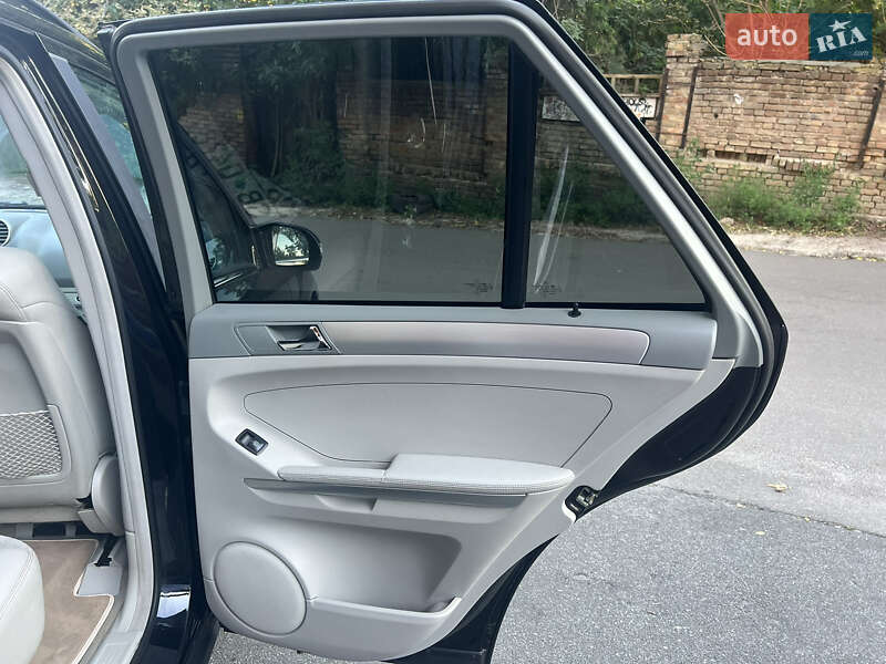 Внедорожник / Кроссовер Mercedes-Benz M-Class 2007 в Киеве