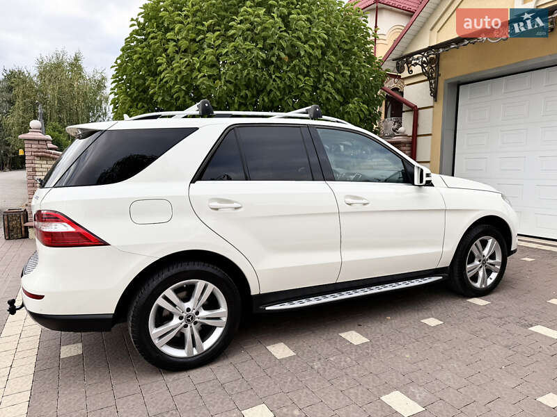 Внедорожник / Кроссовер Mercedes-Benz M-Class 2013 в Черновцах