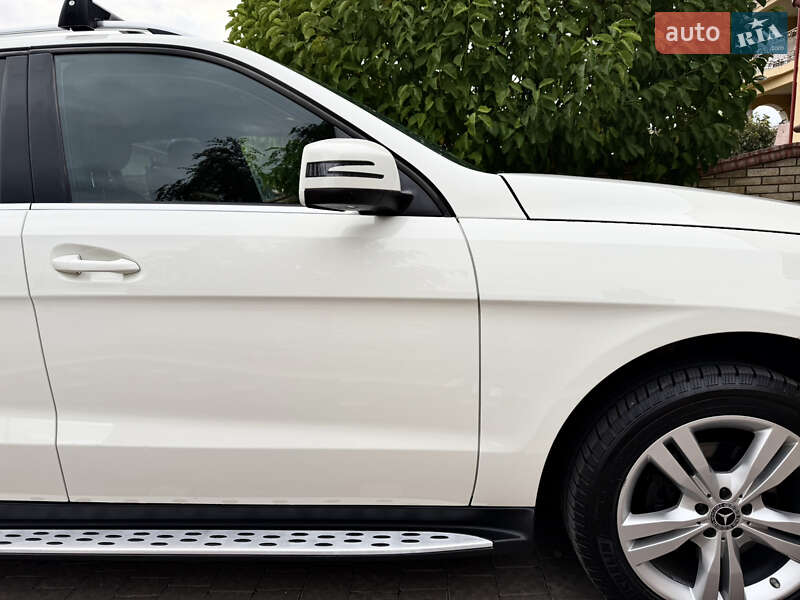 Внедорожник / Кроссовер Mercedes-Benz M-Class 2013 в Черновцах