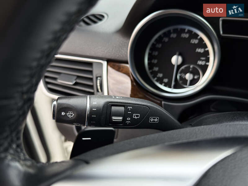 Внедорожник / Кроссовер Mercedes-Benz M-Class 2013 в Черновцах