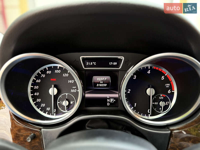 Внедорожник / Кроссовер Mercedes-Benz M-Class 2013 в Черновцах