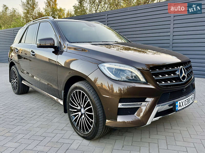 Внедорожник / Кроссовер Mercedes-Benz M-Class 2013 в Киеве