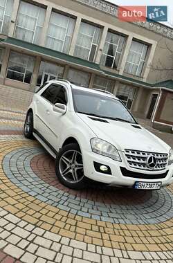 Mercedes-Benz M-Class 2009