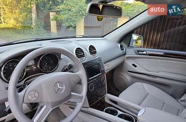Внедорожник / Кроссовер Mercedes-Benz M-Class 2011 в 