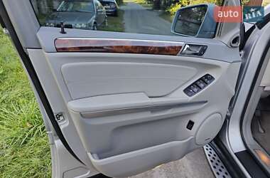 Внедорожник / Кроссовер Mercedes-Benz M-Class 2011 в 