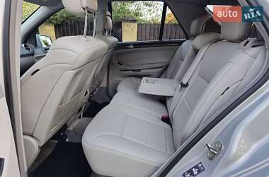 Внедорожник / Кроссовер Mercedes-Benz M-Class 2011 в 