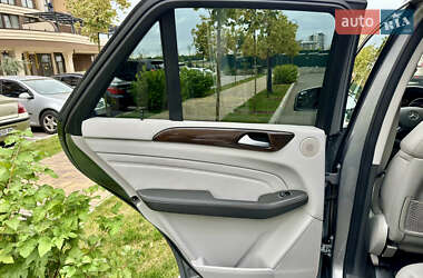 Внедорожник / Кроссовер Mercedes-Benz M-Class 2014 в 