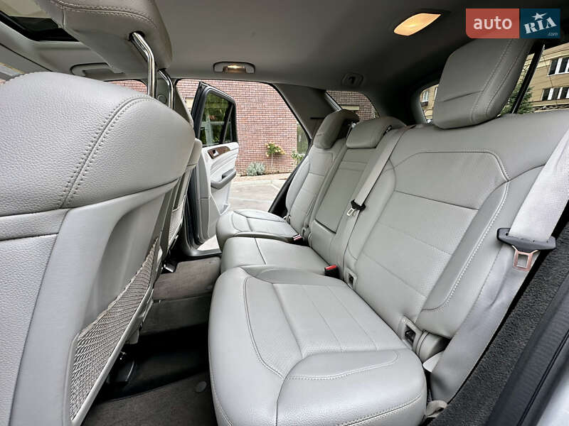 Внедорожник / Кроссовер Mercedes-Benz M-Class 2014 в Киеве