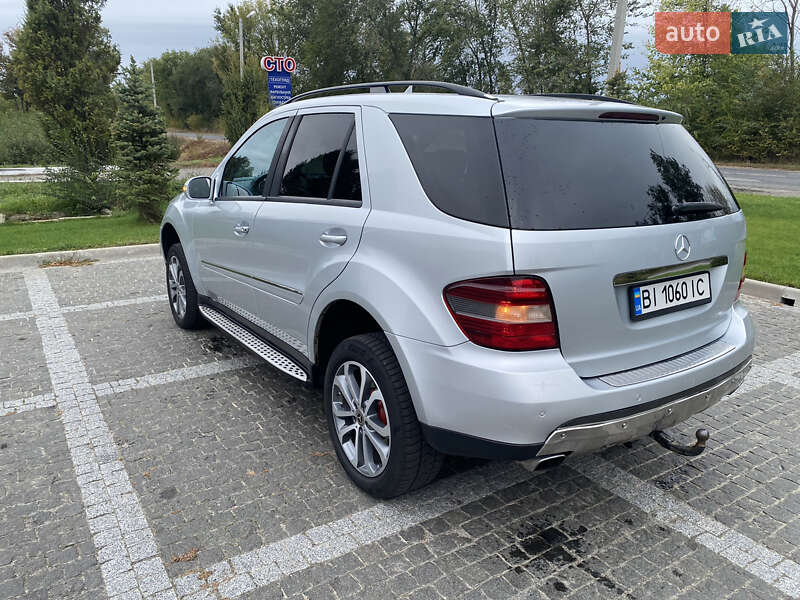 Позашляховик / Кросовер Mercedes-Benz M-Class 2006 в Пирятині