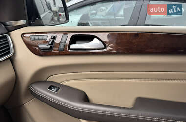 Внедорожник / Кроссовер Mercedes-Benz M-Class 2012 в 