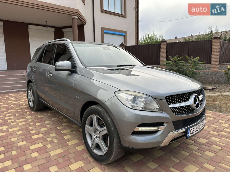 Mercedes-Benz M-Class 2012
