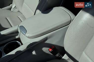 Внедорожник / Кроссовер Mercedes-Benz M-Class 2010 в 