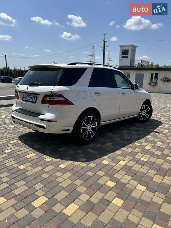 Внедорожник / Кроссовер Mercedes-Benz M-Class 2012 в Днепре