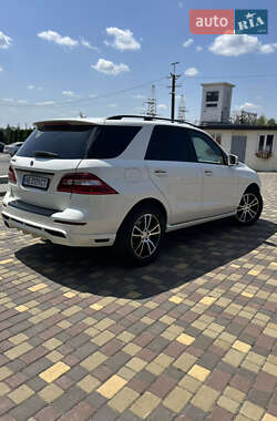 Позашляховик / Кросовер Mercedes-Benz M-Class 2012 в 