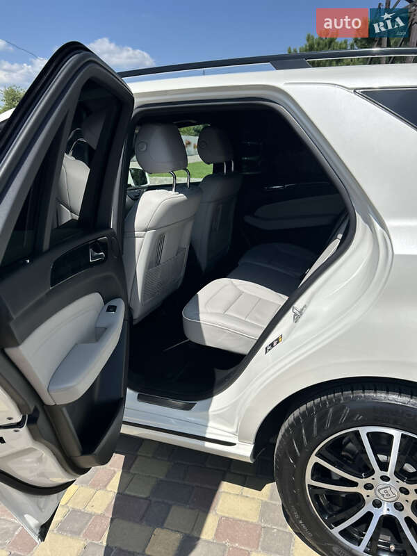 Внедорожник / Кроссовер Mercedes-Benz M-Class 2012 в Днепре