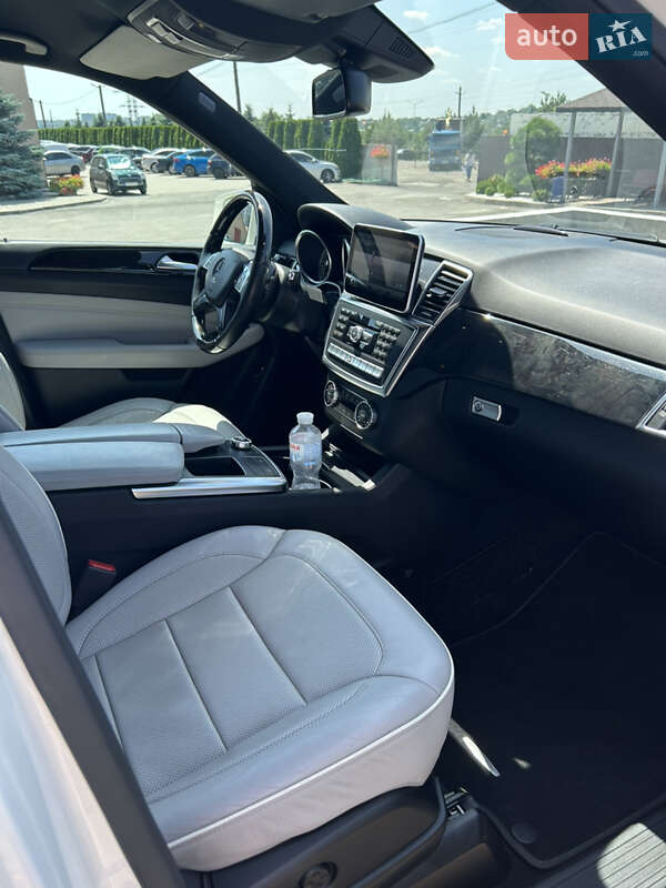 Внедорожник / Кроссовер Mercedes-Benz M-Class 2012 в Днепре