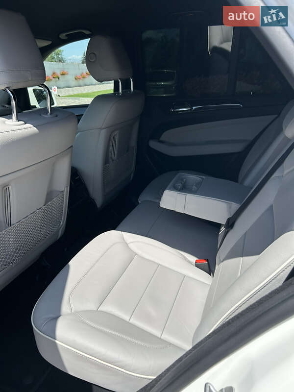 Внедорожник / Кроссовер Mercedes-Benz M-Class 2012 в Днепре