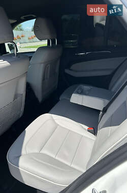 Позашляховик / Кросовер Mercedes-Benz M-Class 2012 в 