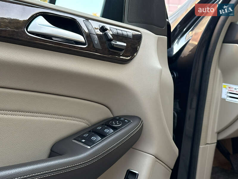 Внедорожник / Кроссовер Mercedes-Benz M-Class 2013 в Одессе