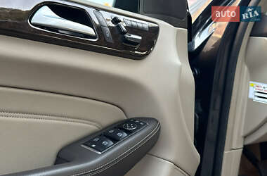 Внедорожник / Кроссовер Mercedes-Benz M-Class 2013 в 