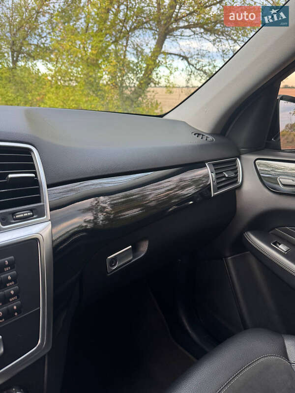Внедорожник / Кроссовер Mercedes-Benz M-Class 2013 в Белгороде-Днестровском