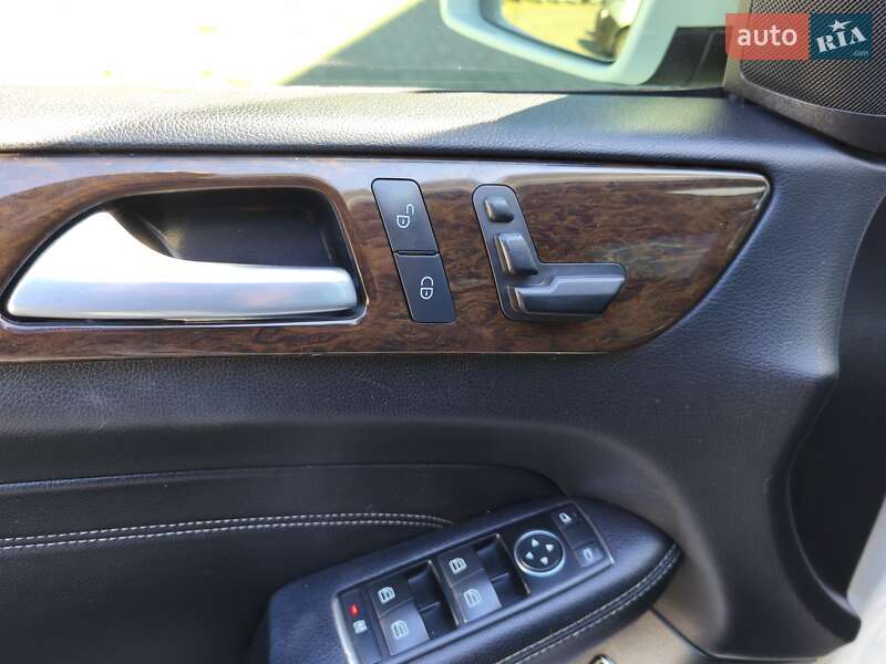 Внедорожник / Кроссовер Mercedes-Benz M-Class 2013 в Днепре