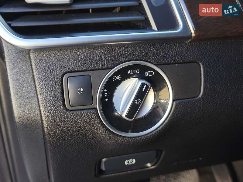 Внедорожник / Кроссовер Mercedes-Benz M-Class 2013 в Днепре