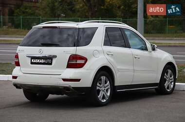 Внедорожник / Кроссовер Mercedes-Benz M-Class 2010 в 