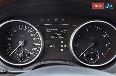 Внедорожник / Кроссовер Mercedes-Benz M-Class 2010 в 