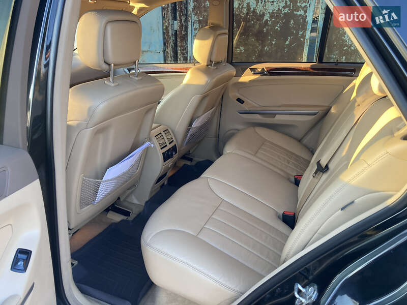 Позашляховик / Кросовер Mercedes-Benz M-Class 2007 в Рокитному