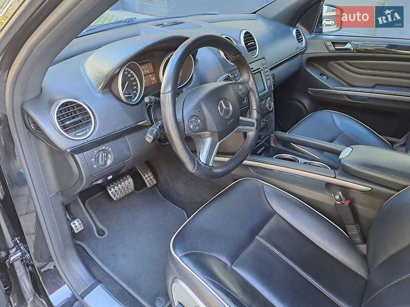 Позашляховик / Кросовер Mercedes-Benz M-Class 2011 в Івано-Франківську