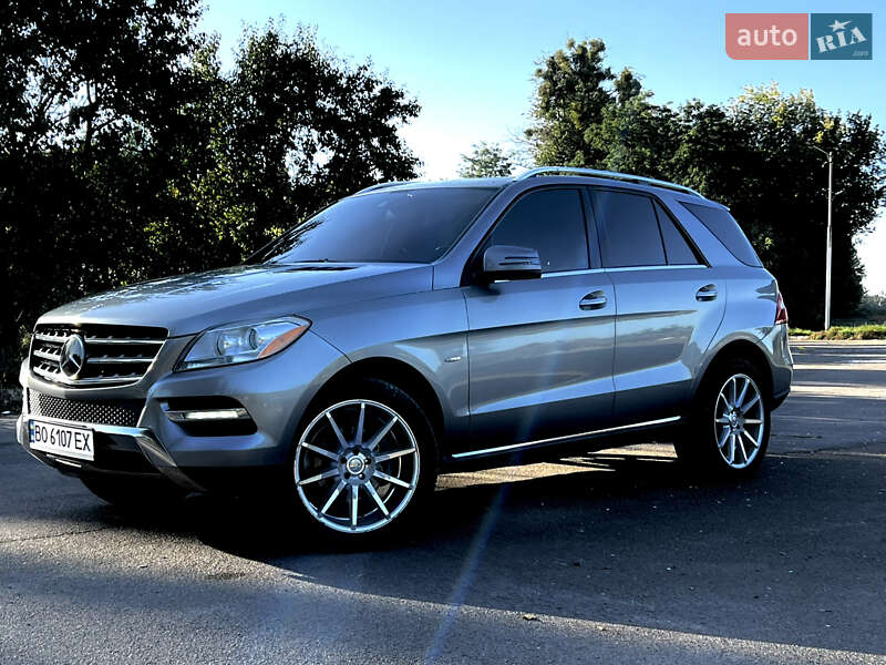 Позашляховик / Кросовер Mercedes-Benz M-Class 2012 в Дубні