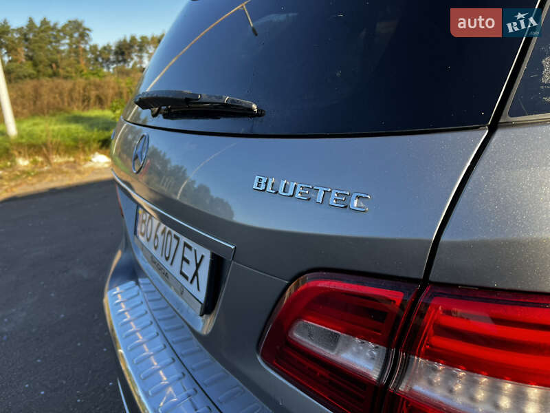Позашляховик / Кросовер Mercedes-Benz M-Class 2012 в Дубні