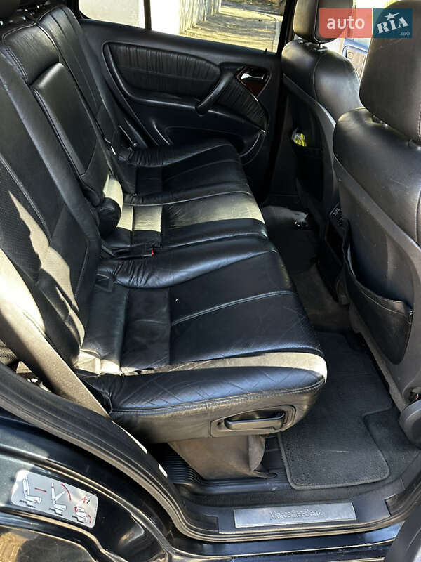 Внедорожник / Кроссовер Mercedes-Benz M-Class 2002 в Павлограде