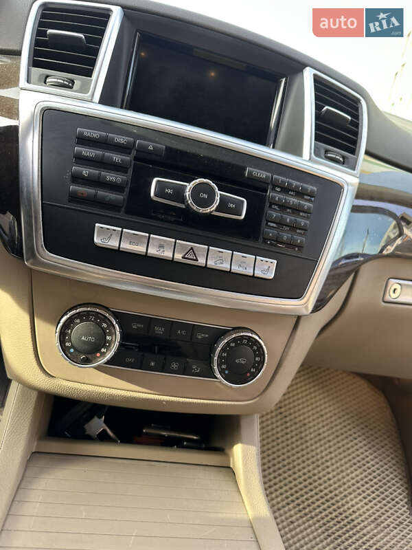 Внедорожник / Кроссовер Mercedes-Benz M-Class 2015 в Звягеле фото 9 Внедорожник / Кроссовер Mercedes-Benz M-Class 2015 в Звягеле