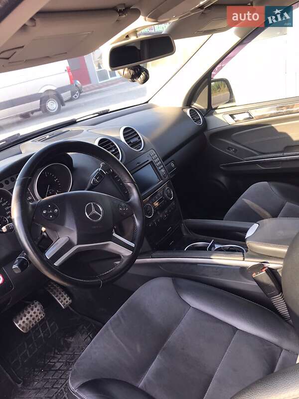 Позашляховик / Кросовер Mercedes-Benz M-Class 2009 в Мурованих Курилівцях