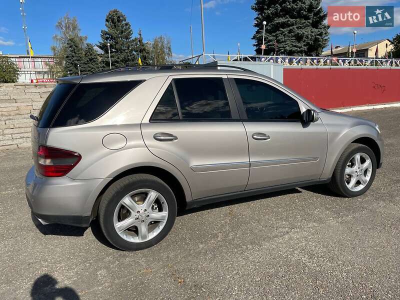 Внедорожник / Кроссовер Mercedes-Benz M-Class 2008 в Валках