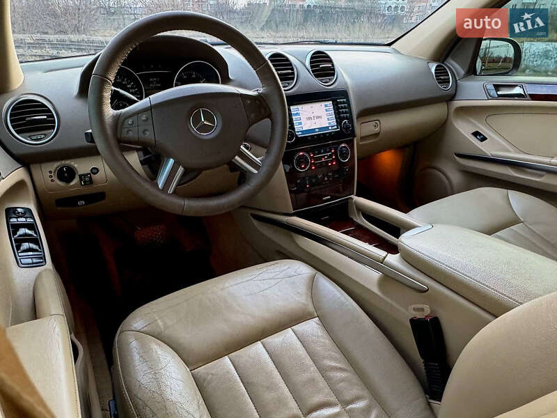 Внедорожник / Кроссовер Mercedes-Benz M-Class 2006 в Бердичеве