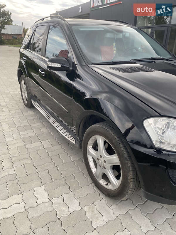 Внедорожник / Кроссовер Mercedes-Benz M-Class 2007 в Лопатине