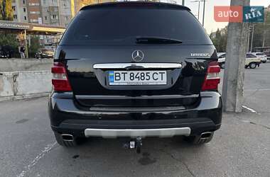 Внедорожник / Кроссовер Mercedes-Benz M-Class 2007 в 