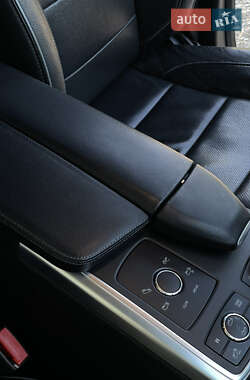 Позашляховик / Кросовер Mercedes-Benz M-Class 2012 в 