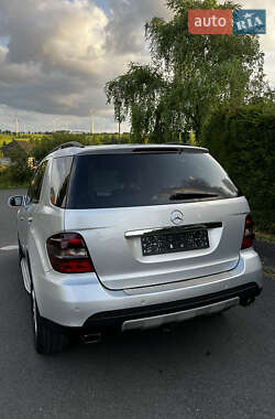 Внедорожник / Кроссовер Mercedes-Benz M-Class 2007 в 