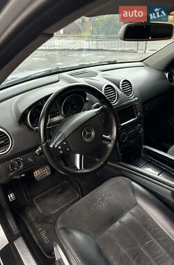Позашляховик / Кросовер Mercedes-Benz M-Class 2006 в 